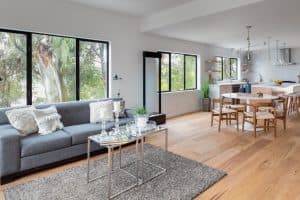 2121 Clifford St image 7