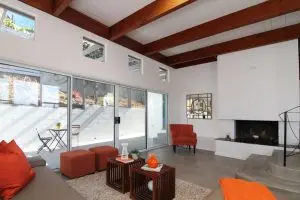 5048 Ladd Ave image 7