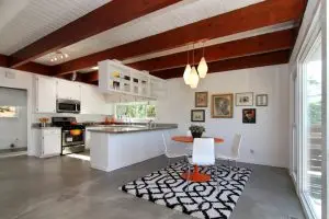 5048 Ladd Ave image 8